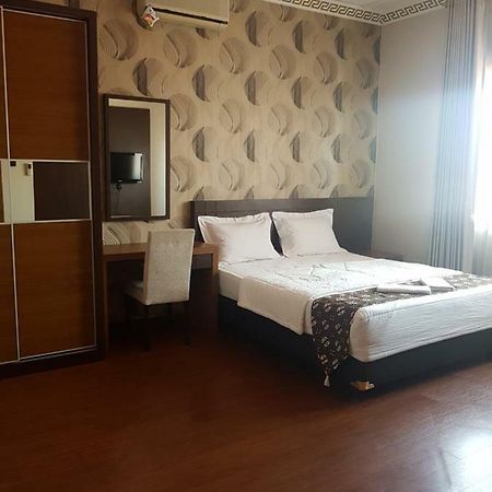 Ndalem Bintaran Hotel Yogyakarta Luaran gambar